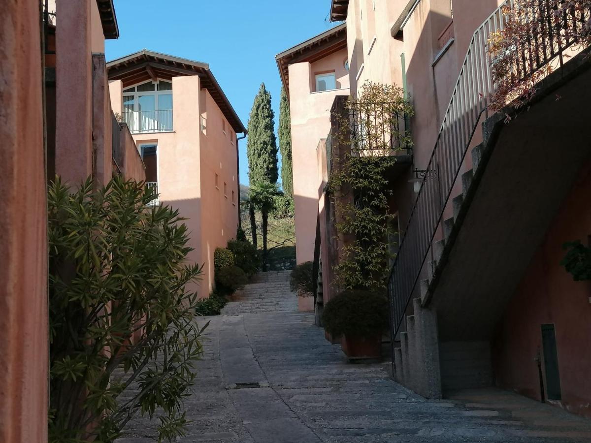 Appartamento In Villa Sul Garda Castion Veronese Exterior photo